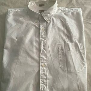 I. Crew men’s white shirt.  Classic fit